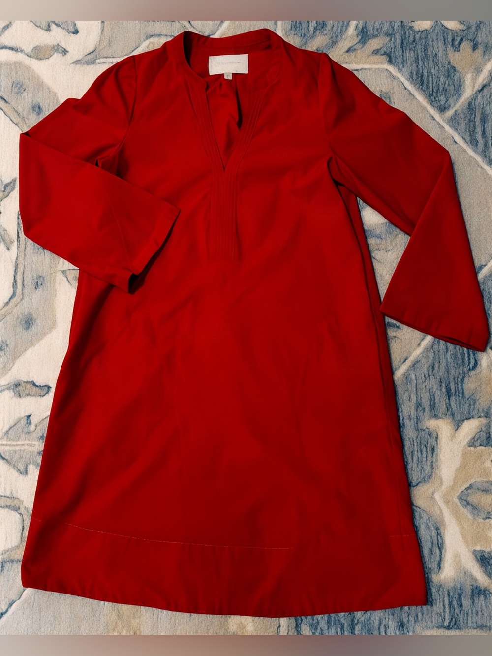 Brochu Walker Red Shift Dress S Pleated V-Neck Classic Fit Elevated Everyday